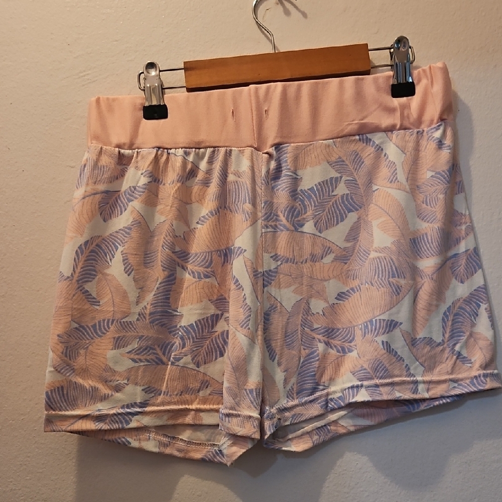 Leaf Print Shorts Lounge Shorts